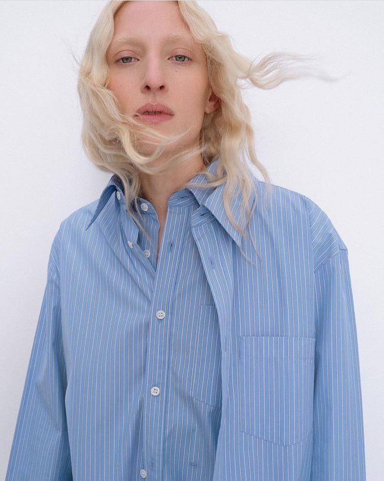 APC_USA's tweet photo. For the #Fall19 collection, longtime #APC collaborator and stylist #SuzanneKoller takes part for the #INTERACTION2.
Suzanne Koller’s take explores her vision of modern simplicity and obvious classics pulled from her wardrobe. #ObviousClassics

Launching July 15th 2019. https://t.co/tzMbbzUiGm