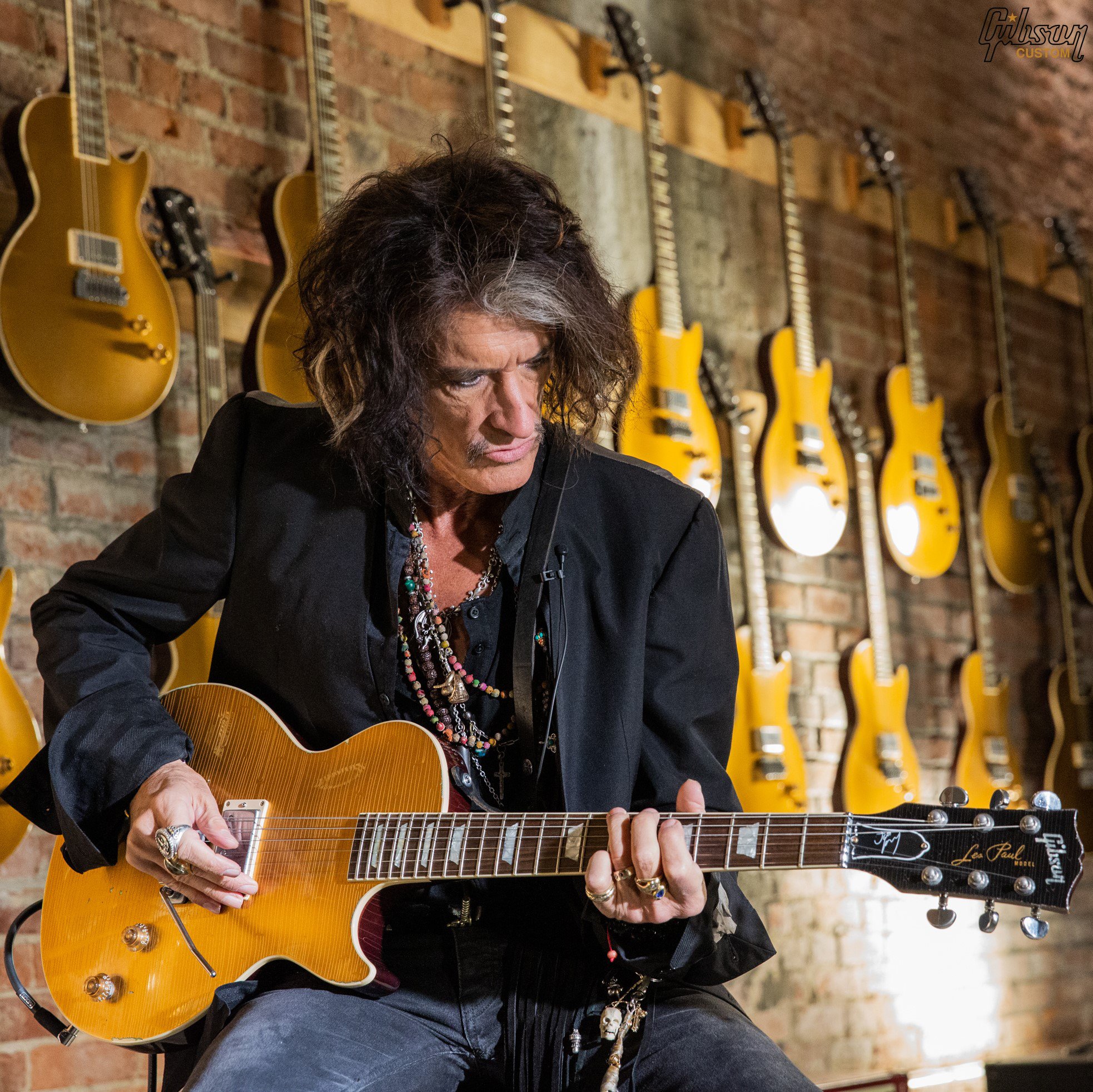 Joe perry gold 2024 rush les paul