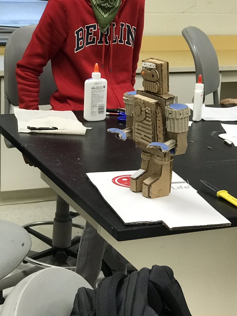 ScienceSoto's tweet photo. #robotics#spacesciencefun#! https://t.co/wvB2J2TKmz