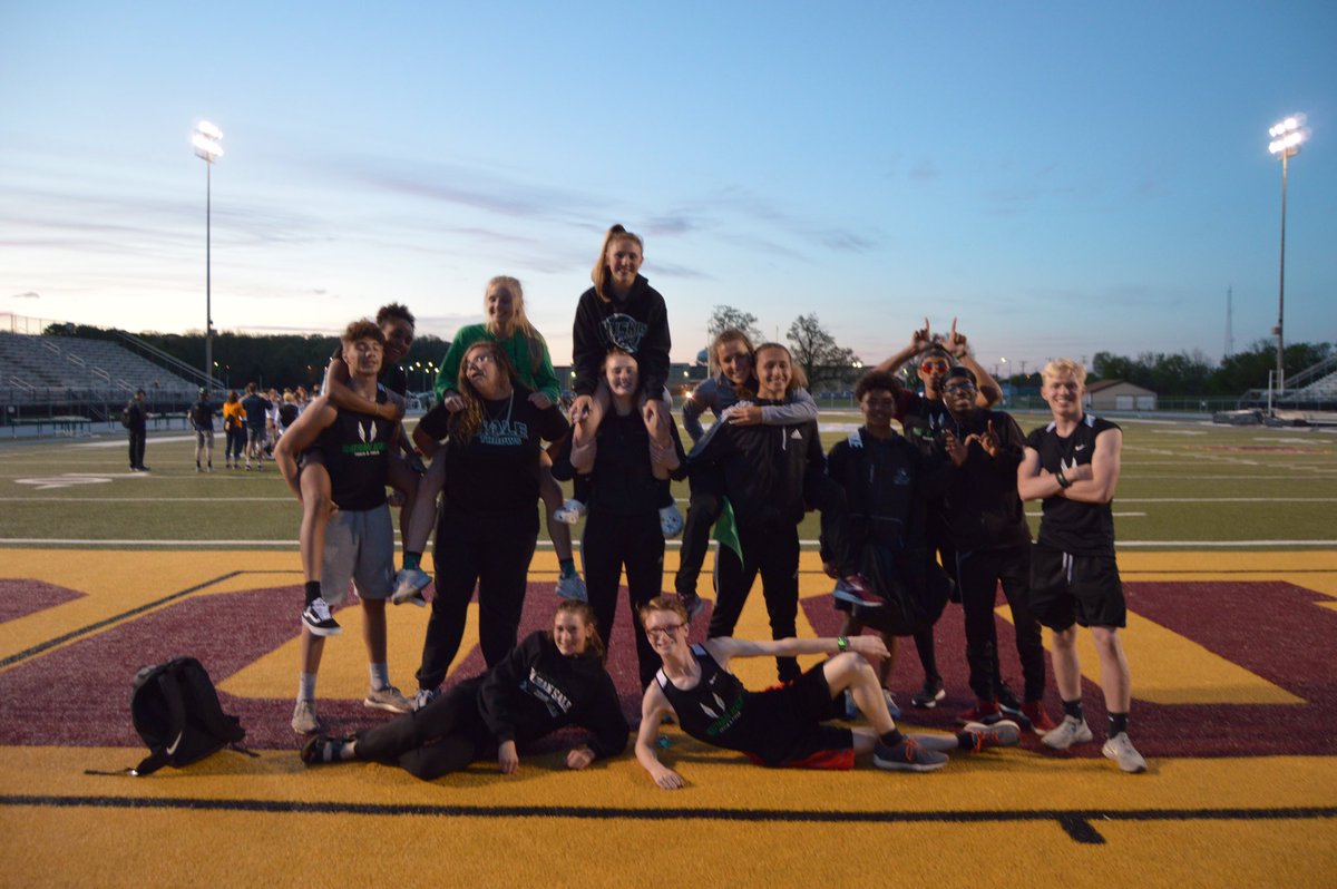 halegirlstrack's tweet photo. A great night for Hale!  Congrats to the boy @Hale_TF  and girls @halegirlstrack STATE BOUND #BetterTogether #VICTORS https://t.co/RtyymVpnXb