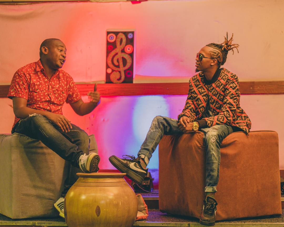 Dishonsmiley's tweet image. #topmasharikikbcchannel1tv
#topmashariki1
#kbcchannel1
MSANII DOGO JANJA 🎶🎶from TZ  WILL BE LIVE!!!! WATCH @KBCTelevision @MwinyiMtetezi @Topmasharikikbc @DishonsmileyKE @pizzahmwitu @lameckndege_ @MosesMosese3 @KabukaMax