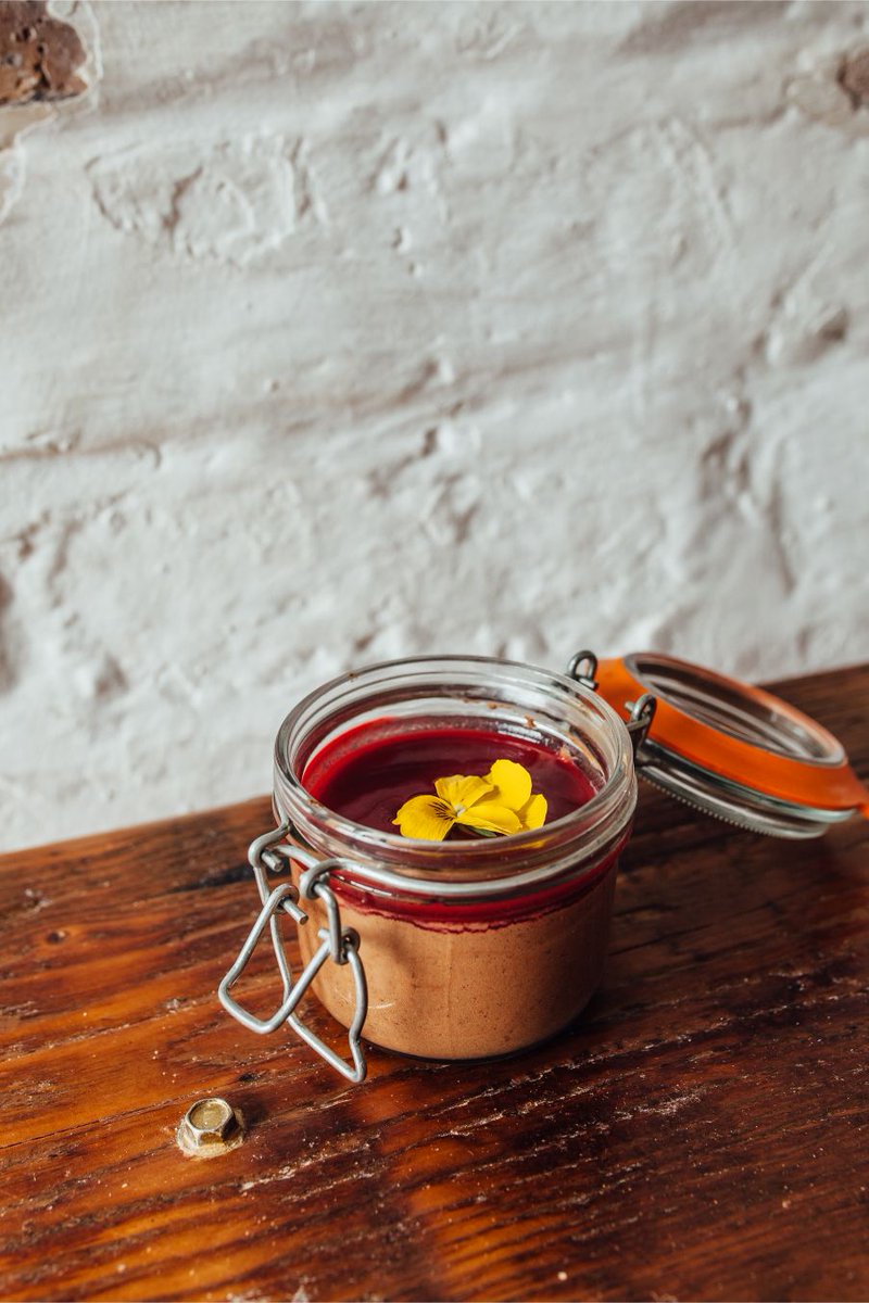 For something a little on the sweet side... our vegan chocolate and raspberry mousse. Tart, but moreish. 🍫

Have you tried it yet? info@ochojq.com #birmingham #foodie #vegan