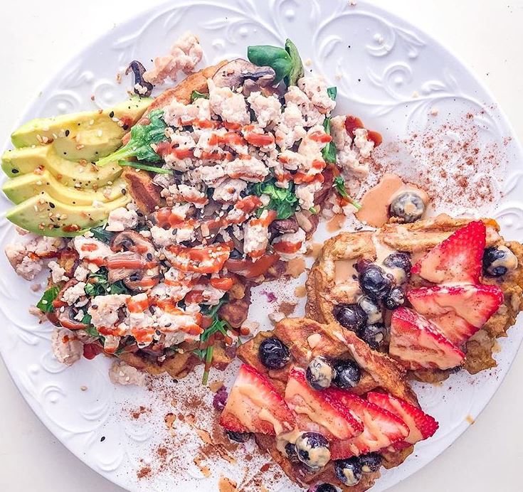 LiveGlean's tweet image. ⁣Who said waffles are only supposed to be eaten at breakfast??  NOT us!  Our girl, @marzipan.eats is the #waffle wizard and always makes them loaded with all the good stuff!⠀
⠀
Her sweet potato waffles are the perfect palette for your work of art!  🎨⠀