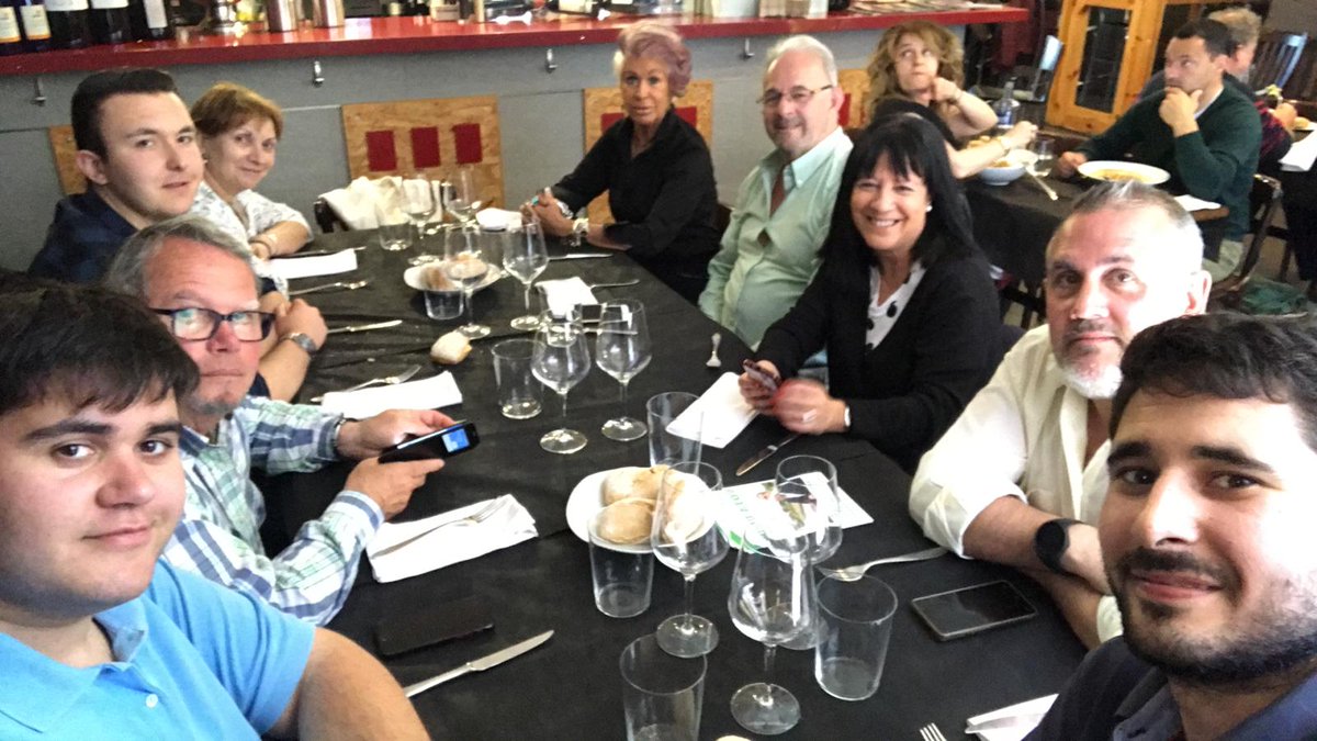 Hoy comida de fin de campaña de <a href="/ucinaviles/">UCIN Avilés</a> con parte del equipo que estuvimos a pie de calle dando a conocer nuestro programa.
VOTA UCIN