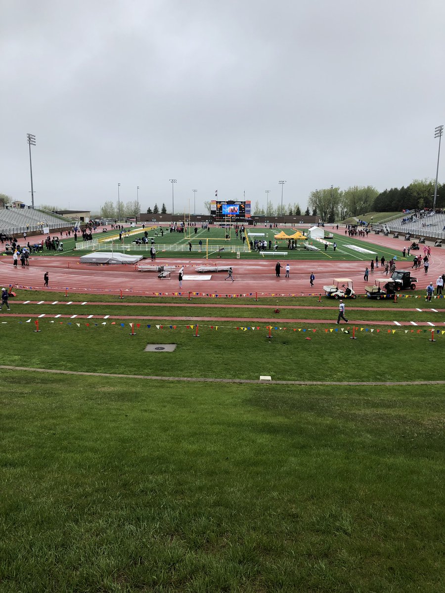 Sheyenne High School Track and Field (MustangsTnF) Twitter