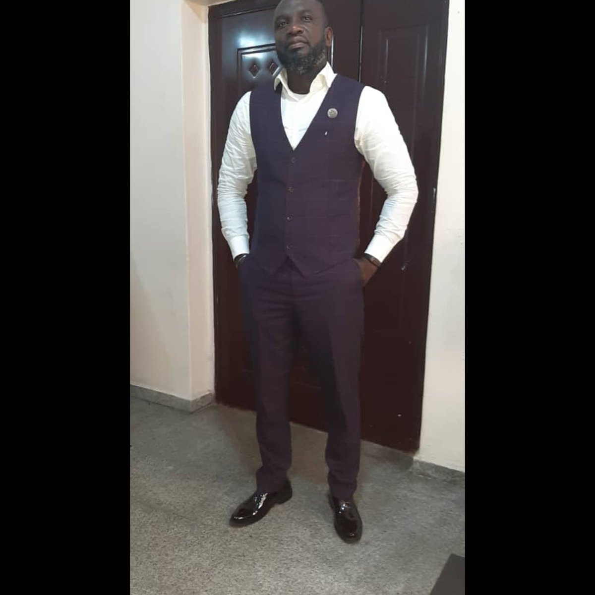 donprinceneedle's tweet photo. Happy birthday, my Leader @issafataio. JCI PH Metro's engine room. He has more Don Prince shoes than I do. I celebrate you, sir!

#donprince #donprinceneedles #birthday #shoes #birthdayking #celebrate #clientappreciation #clientbirthday #owoyemi #jci #jcin #jciph #phmetro. https://t.co/Apg3AEguVg