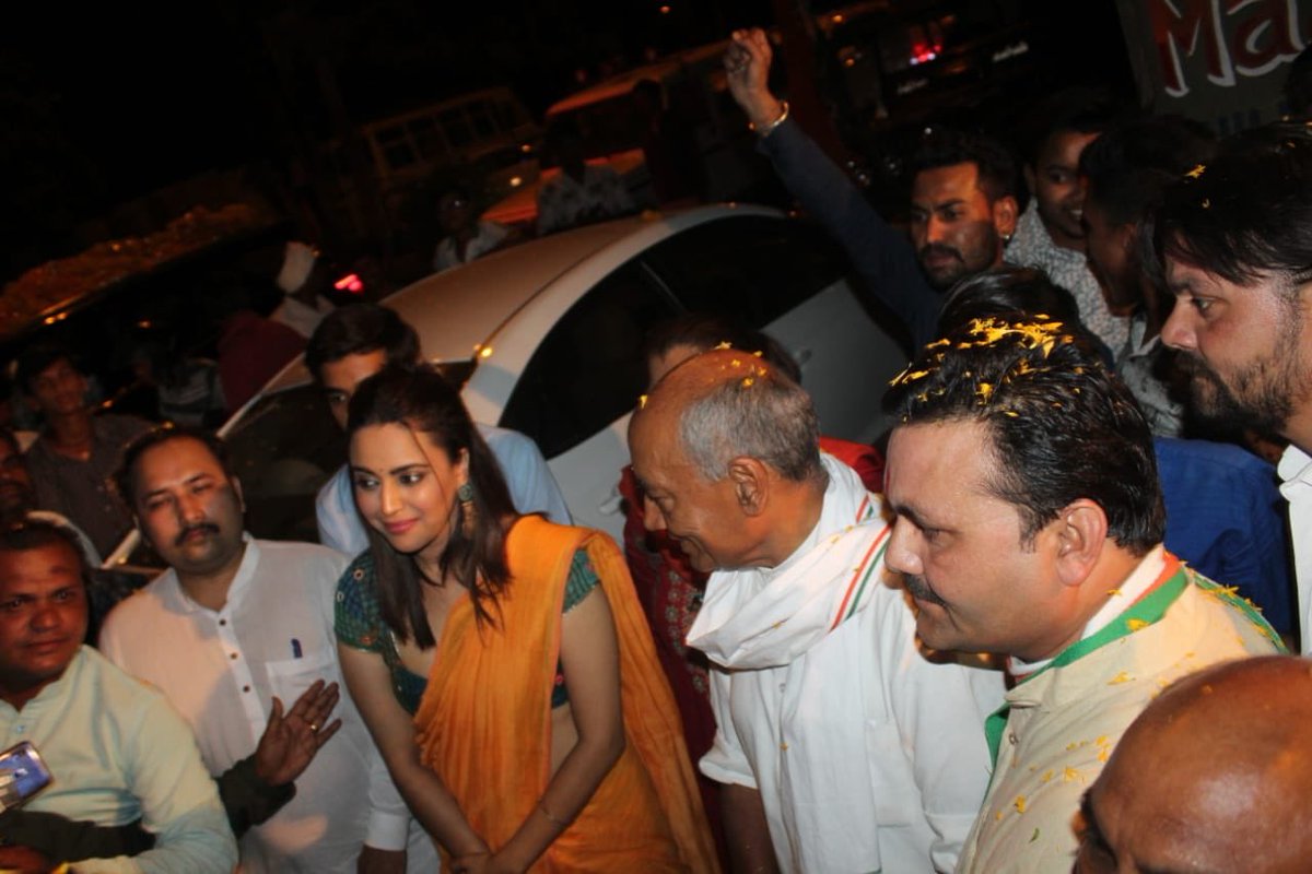 ReallySwara's tweet photo. I‘d campaign all over again 4 these candidates, even if I knew in advance that they‘d lose- they represent the true spirit of democracy, the values of r constitution &amp; the fight against hate.. &amp; The ‘right-ness’, &amp; importance of these values will never die no matter what no.s Say https://t.co/DgizLkUjM1