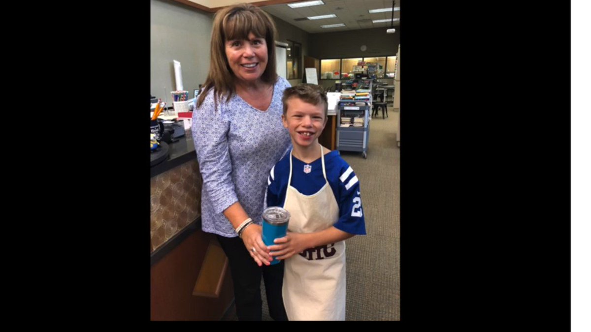 rsi_library's tweet photo. Happy retirement to our amazing media specialist, Mrs. Gemberling! Thank you for all your years teaching and inspiring our students to love reading! We are going to miss you! https://t.co/QbkW267GIs