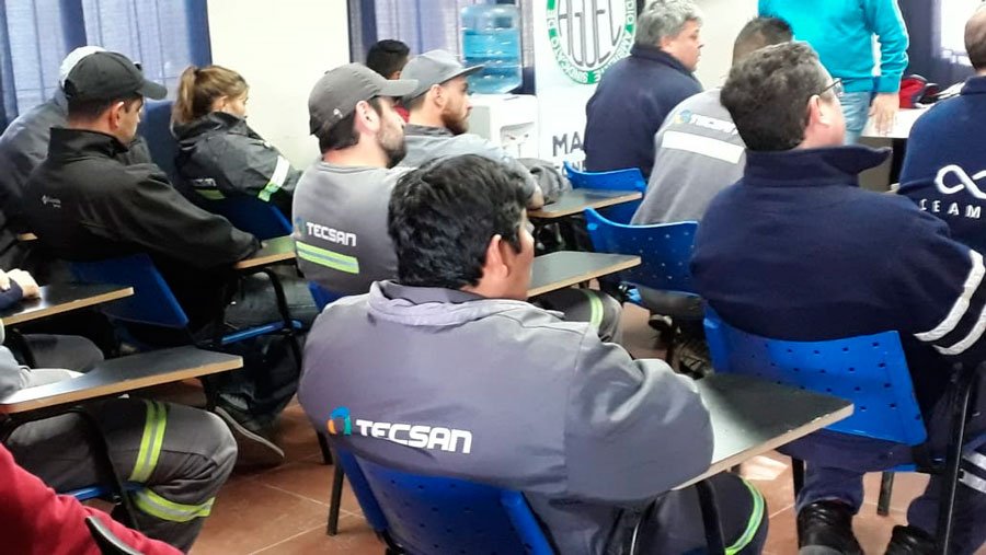 saludmentalpba's tweet photo. Realizamos el taller de Prevención de #Adicciones y Promoción de la #SaludMental para trabajadores de la Organización Laboral #TECSAN en el municipio de #SanMartín. https://t.co/5N26wUkRvf