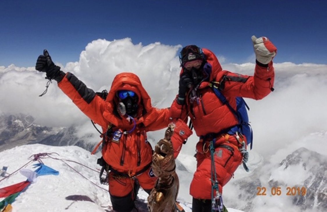 GUEnergyLabs's tweet photo. Greetings from the top of the world.
-
On Wed., 11:18 pm PT, Sports Nutritionist, Roxanne V., stood on top of the world at 29,029 ft. 🏔 Just 12 days after leaving the US. To learn more a/b her Lightning Ascent, click link. 

https://t.co/krH4IGTrUR https://t.co/ZpXtJFgE8Z