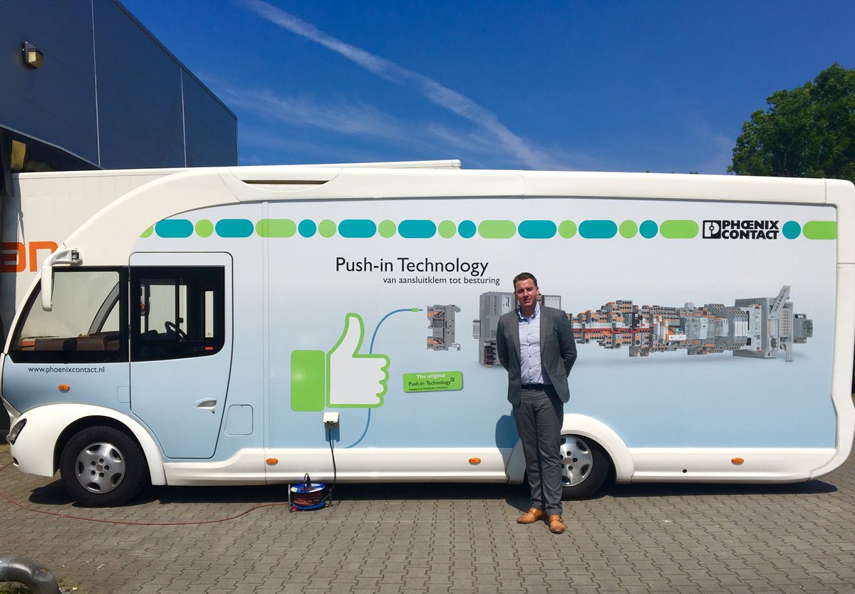 De Infoliner van @PhoenixContactNL staat voor de deur. Fijn dat onze medewerkers hun kennis over #pushintechnology op deze manier kunnen bijspijkeren! #service #kennis #partners #AchievingPerfection