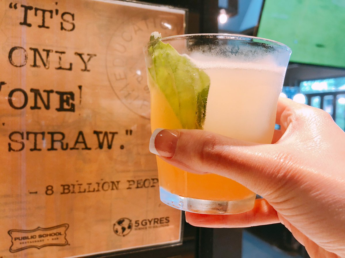 travelsofjenna's tweet photo. Yesterday was #WorldTurtleDay but you can save a turtle every day by not using plastic straws. #savetheturtles #reduceplastic #onelessstraw @publicschool972 https://t.co/aTtyQoUZhL