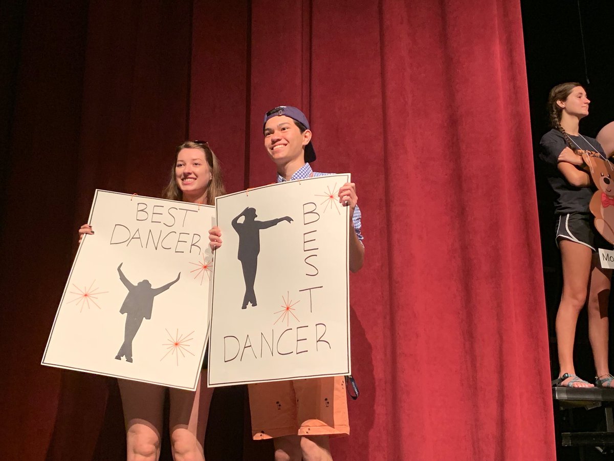 Loveland_HS's tweet photo. Senior Superlatives ⁦@2019LHS⁩ https://t.co/JiAkn7oqkl
