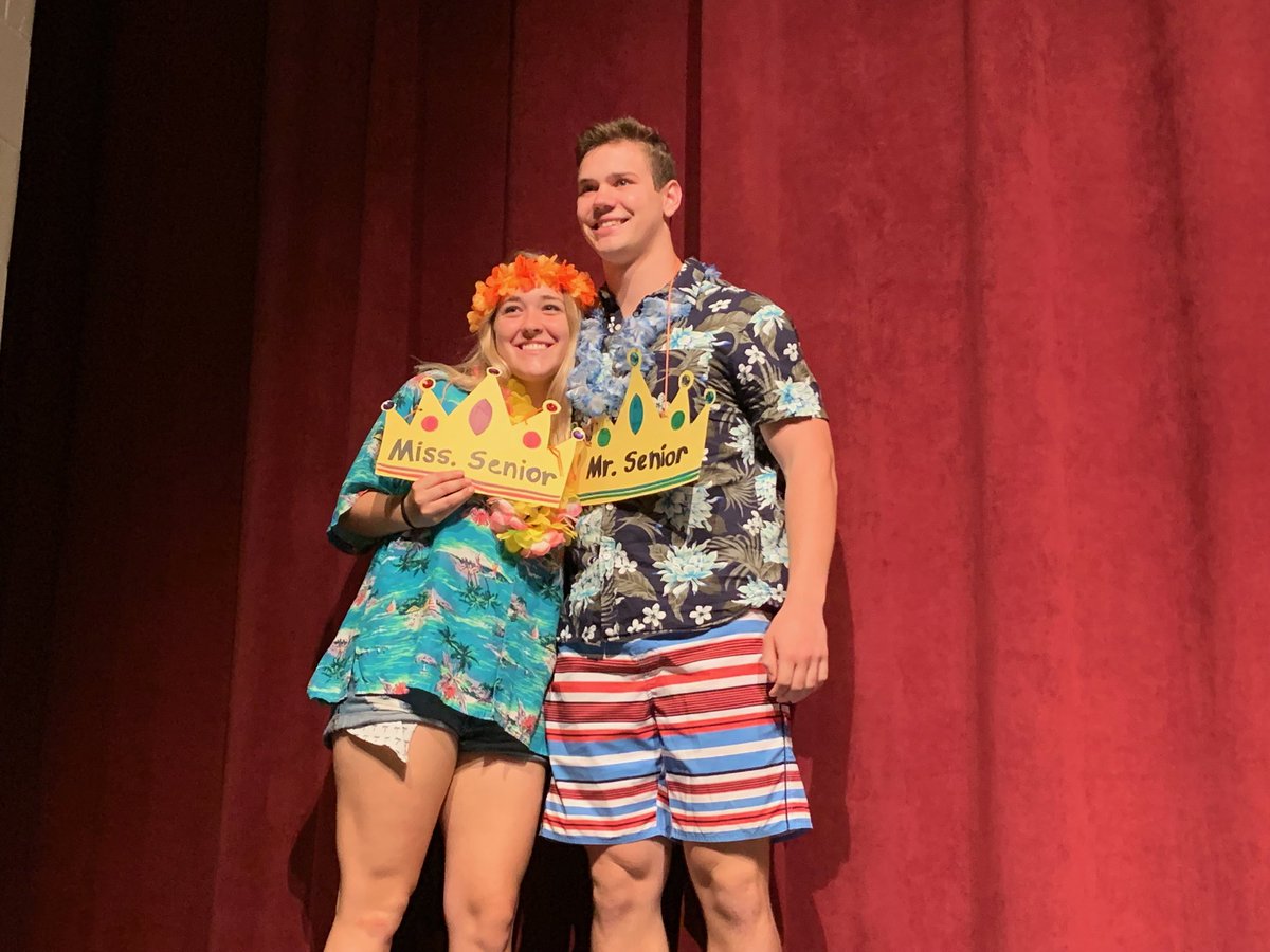 Loveland_HS's tweet photo. Senior Superlatives ⁦@2019LHS⁩ https://t.co/E6EOX5WEjm
