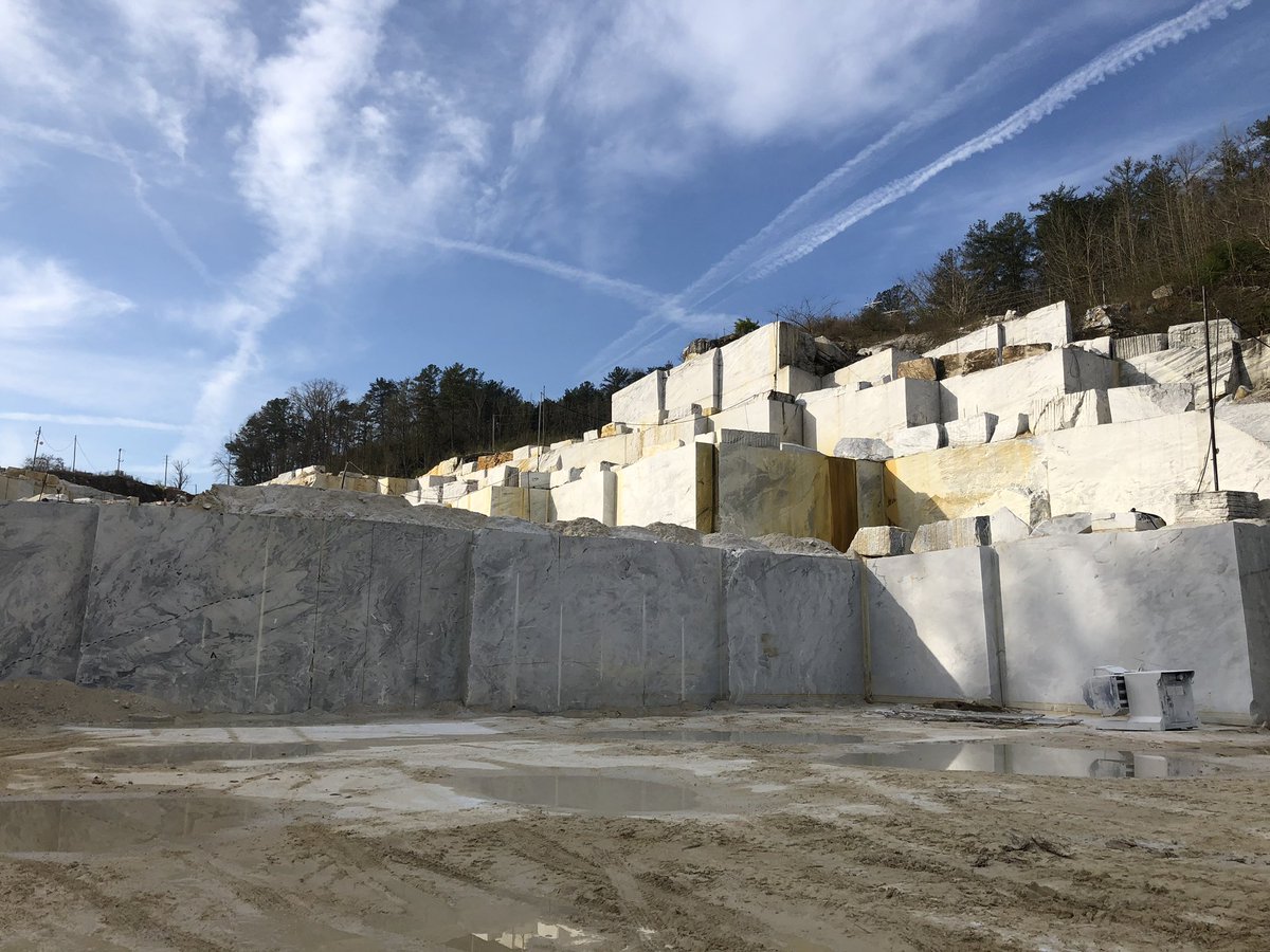BenWoj's tweet photo. I love #PearlGreyMarble - one of my favorites. Saw some in the wild recently too! (I may have the best job in the world) #ProductDevelopment #ProductManagement #Innovation @Polycor https://t.co/tsruukkQRP