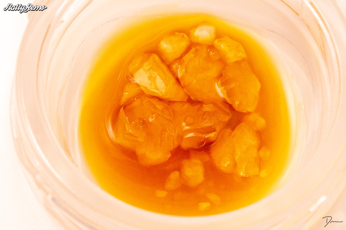 Fresh drop <a href="/Ajoyalife/">Ajoya</a> Louisville! Lemon G live diamonds promise a bright, citrus soaked flavor. Uplift your weekend with this juicy run - just $45/g (OUT THE DOOR!) 🤑