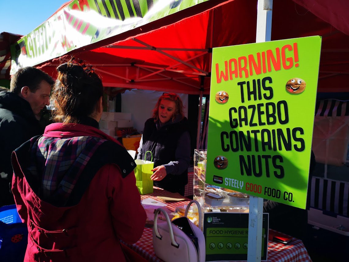 TonFoodDrinkFes's tweet photo. Vegan &amp; veggie delights such as hot-dogs, nachos, fajita wraps, nut loaves, smoked jackfruit rolls and seasonal specials from @SteelyGood
Saturday &amp; Sunday 
11am - 6pm
@TonbridgeCastle 
TN9 1BG
#TFDF19
Free Family Event for all the family.
Loads of #StreetFood https://t.co/qOaY7Pkpsz