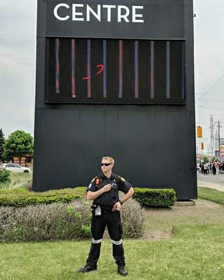 FirstDownsview's tweet image. Good morning! We are in the midst of finalizing our preparations for #AnimeNorth. We will be there all weekend keeping guests safe and healthy. 

Don't forget to drink water and stay hydrated!