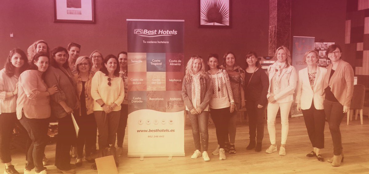 ArranqueRoteno's tweet photo. ¡Vaya vistas en el @_Best_Hotels de #CostaBallena! Os hablamos de nuestra visita en nuestro #blog. Muchas gracias a Macarena, #subdirectora, por ser tan #inspiradora 🌅🏨💼

➡️https://t.co/IXfmss5i8N

#empleo #empleomujer #Lanzaderas #RotaHoy https://t.co/DxvNKgaUog