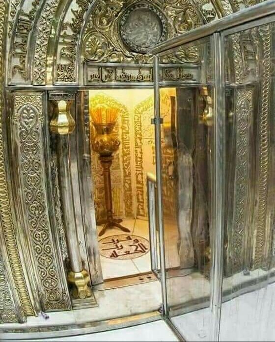 iFatimaAlAsadi's tweet photo. مقام ضربتِ مولا علی علیہ السلام از مسجدِ کُوفہ
19 رمضان، شبِ ضربت مولا علی علیہ السلام.
بر ابنِ مُلجم لعنت بے شمار
#ياعلي https://t.co/Scp5iH1C7F