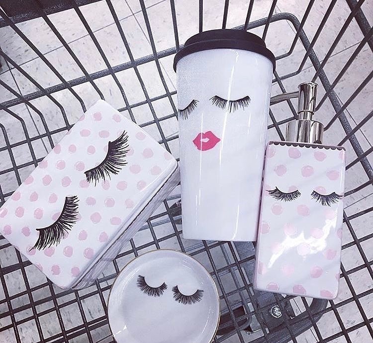 lashcity_elisa's tweet image. -
All lash everything
-
#lashpreneur #lashstuff #lashdecor #womenlove #homedecoration