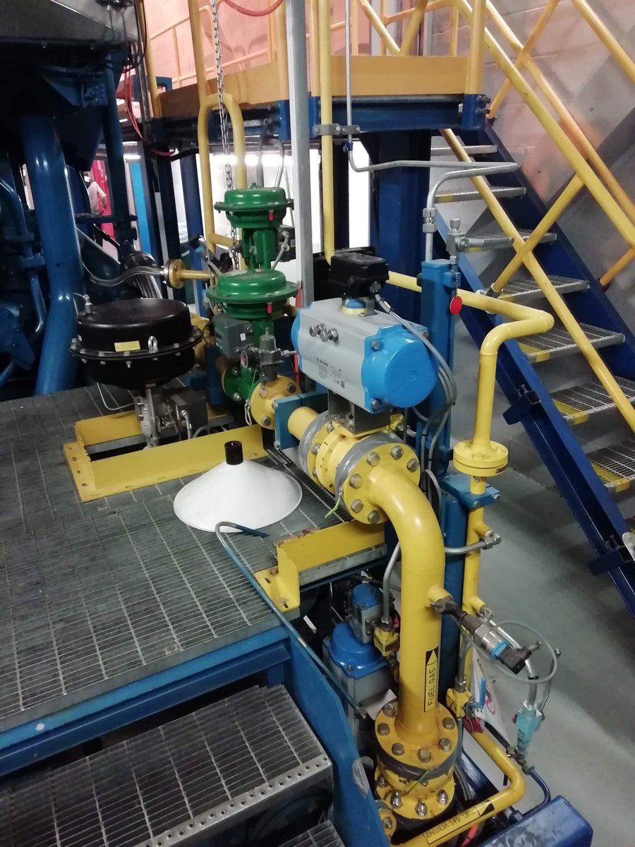 Our engineers have been assisting Wartsila this week with the testing of this large gas fired generator. 

Its not all about boilers and burners... 

#Nwalestweets #chestertweets #gassafe #Chester #Wrexham