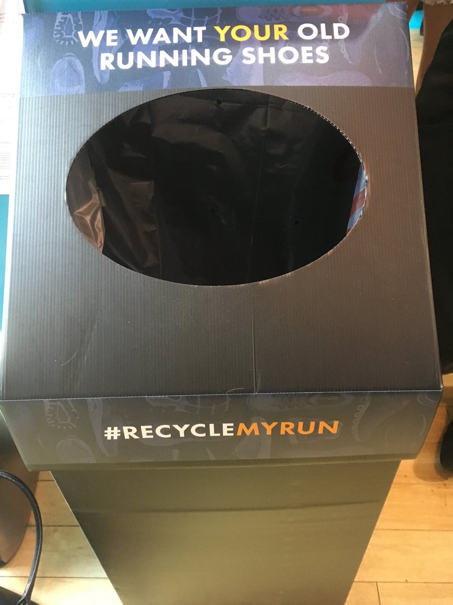 BSimonsonEco's tweet photo. Popped into @RunnersNeed in #Victoria in between meetings today. Was delighted to spot this #running shoe #recycling collection point. #recyclemyrun Great stuff! @LondonRecycles @esm_ac https://t.co/9ZO0MymA0F