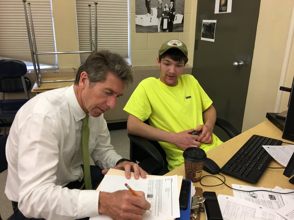NCUHSLearns's tweet photo. Today we hosted our first ever Student Led Conferences using student E-portfolios! We’d like to thank all the parents who participated as well as our students and staff for making this important event a success! #vted #studentvoice #FalconPride https://t.co/FoTOHhdjLd