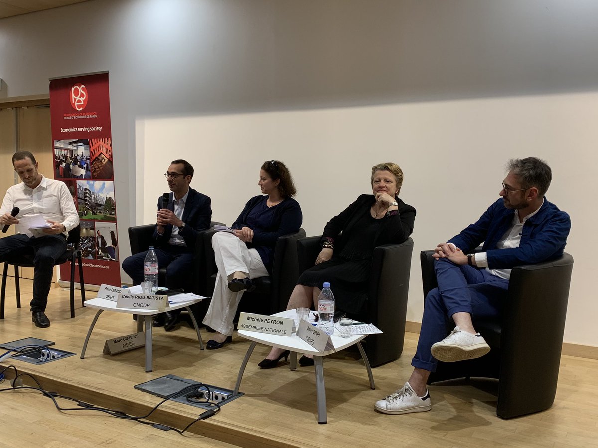 FedeAddiction's tweet photo. Symposium #recherche #drogues avec @MdM_France @EHESS_fr @FedeAddiction 2nd table ronde avec le panel des décideurs politiques @RemiFeraud @MichelePeyron @jeanspiri #CNDCH https://t.co/REHYKniKLX