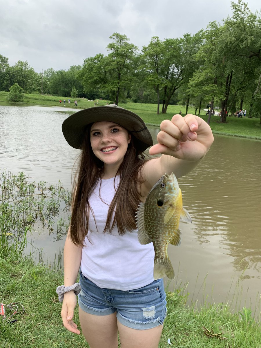 CHSCards's tweet image. #fishing #ExtendedLearning 
Last day of school!