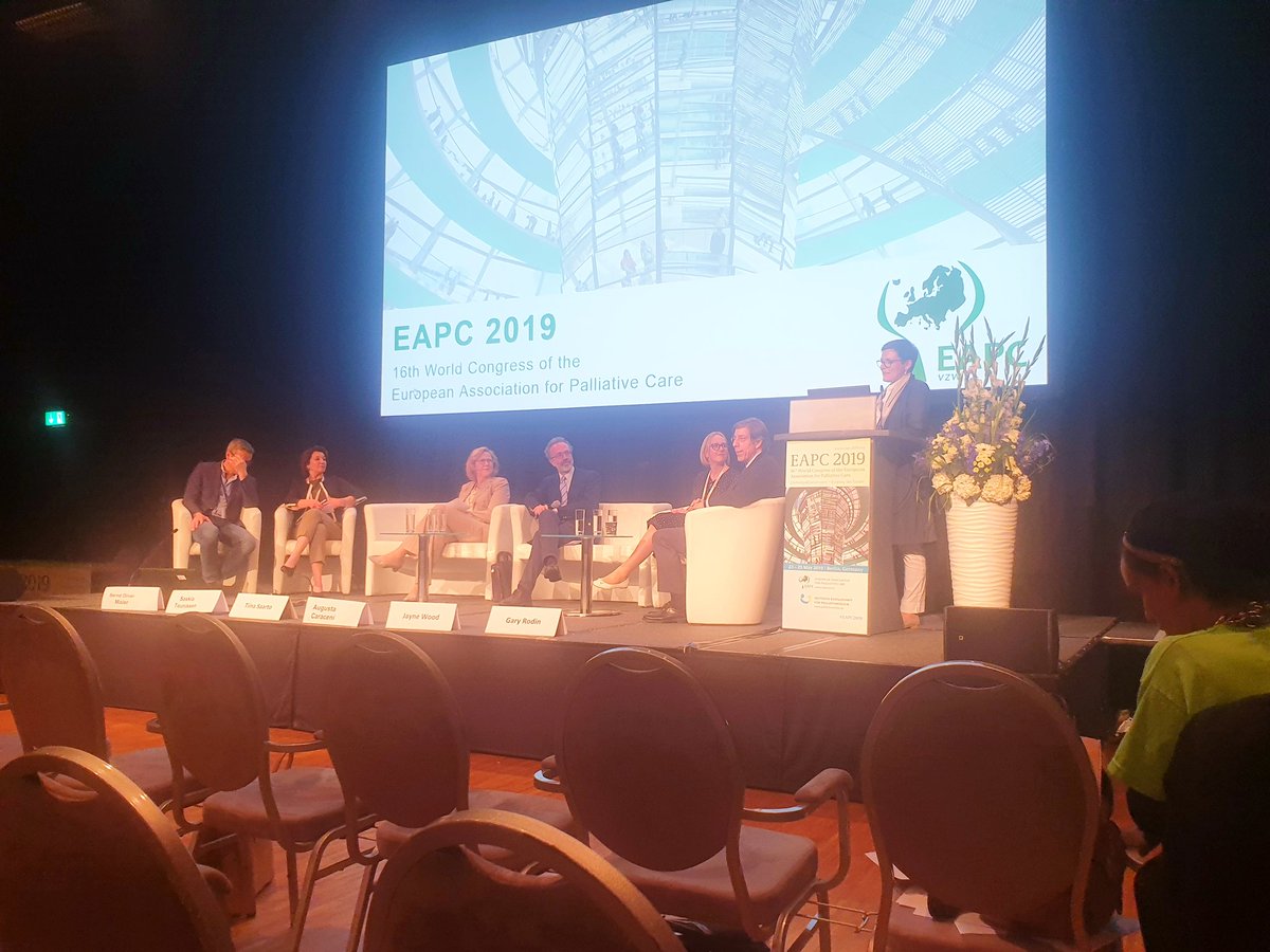 #eapc2019 with our very own Dr Jayne Wood
<a href="/AMStevens13/">Anna-Marie Stevens 💙</a> <a href="/CNEamonn/">Eamonn Sullivan</a> <a href="/nickva1/">Nicholas van As</a> <a href="/royalmarsdenNHS/">The Royal Marsden NHS Foundation Trust</a>