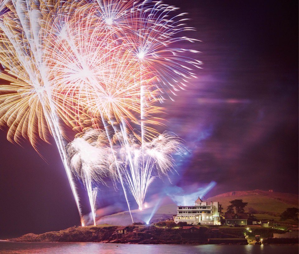 Burgh Island tweet media