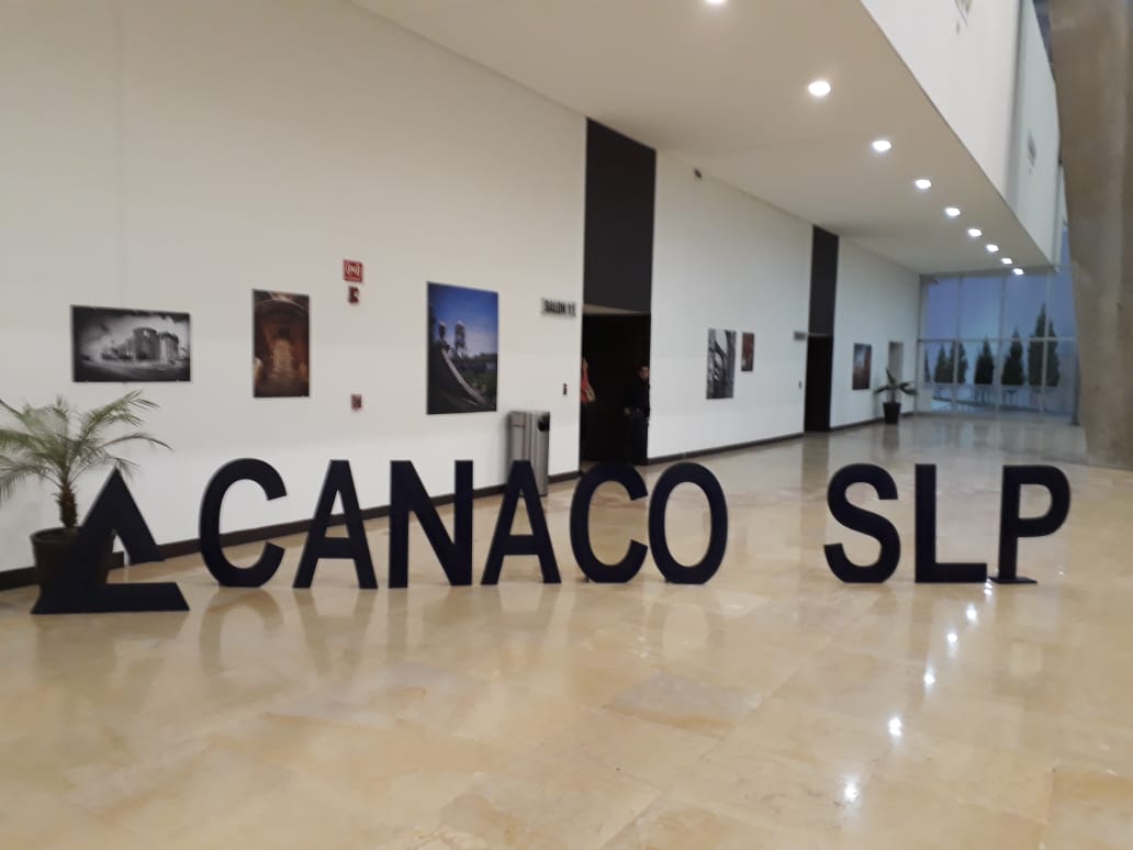 NovotechSMSLP's tweet image. Cena de Gala Empresarial Anual 2019 #SoyCanacoSLP #CenaDeGala2019