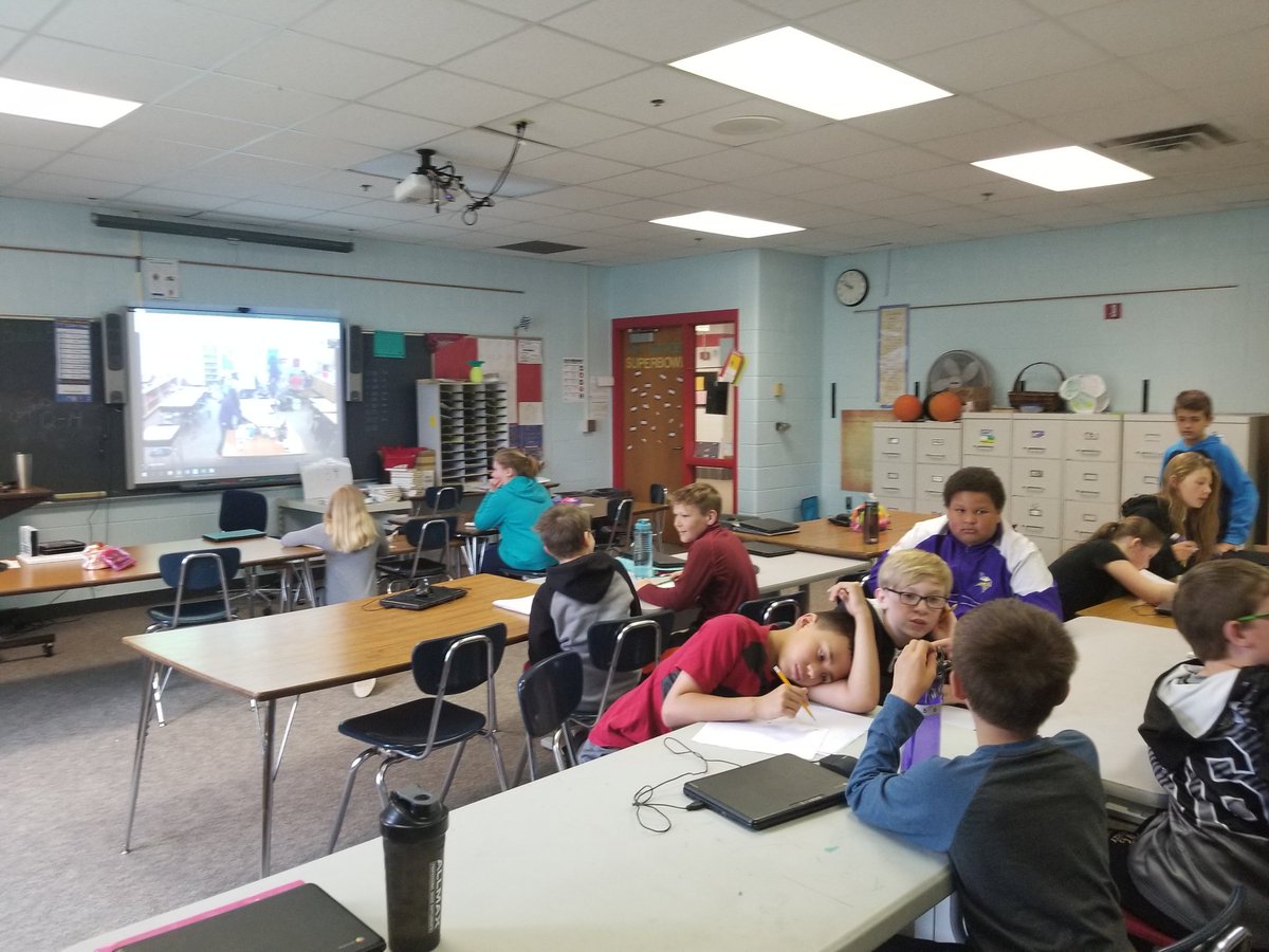 jakejaniszewski's tweet photo. Playing a little digital place value game with @VinzantsFifth 
#kidsdeserveit #wyomingway #tlap https://t.co/2rvfGxIWN5