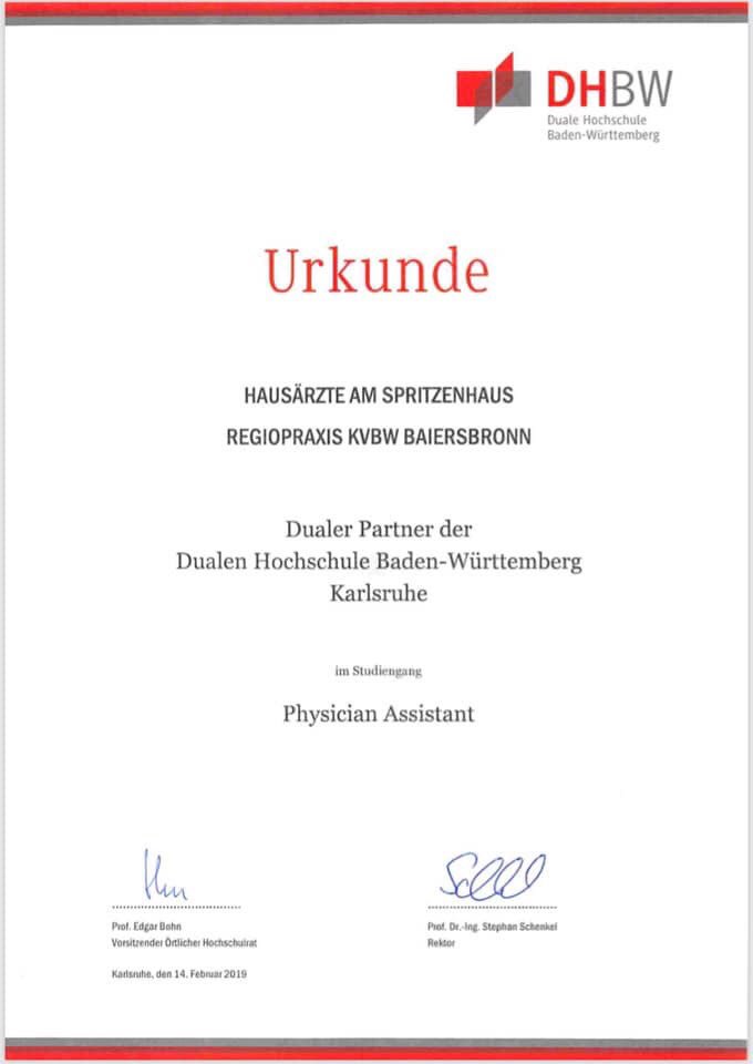 WCGvM's tweet photo. Wir sind dualer Partner und freuen uns über die Unterstützung durch unsere #PA der @DHBW_Karlsruhe. Wir sind in unserer @regiopraxis auch dankbar für die Unterstützung durch unsere 5 #VERAH und 11 #MFA. https://t.co/RIL4XliwTm