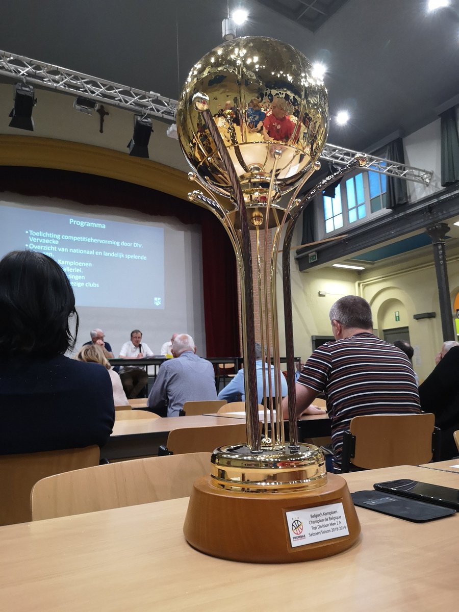 LDP Donza (@ldpdonza) on Twitter photo De trofee voor de titel van LDP A werd vandaag overhandigd op de provinciale vergadering van <a href="/BasketbalVlaand/">Basketbal Vlaanderen</a>. De trofee voor de titel van LDP A werd vandaag overhandigd op de provinciale vergadering van <a href="/BasketbalVlaand/">Basketbal Vlaanderen</a>.