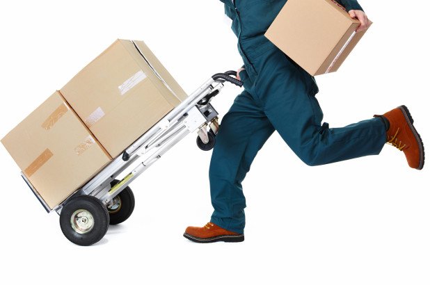 OnTimeChicago's tweet photo. We have officially reached our peak season, which means we're booking jobs at an extremely fast rate! Visit our website to schedule a move https://t.co/J12q8S2ZqB. We service jobs that are local, long distance, residential and commercial!  Receive a #freequote today! 800-770-4200 https://t.co/YQ4C2NSHcV