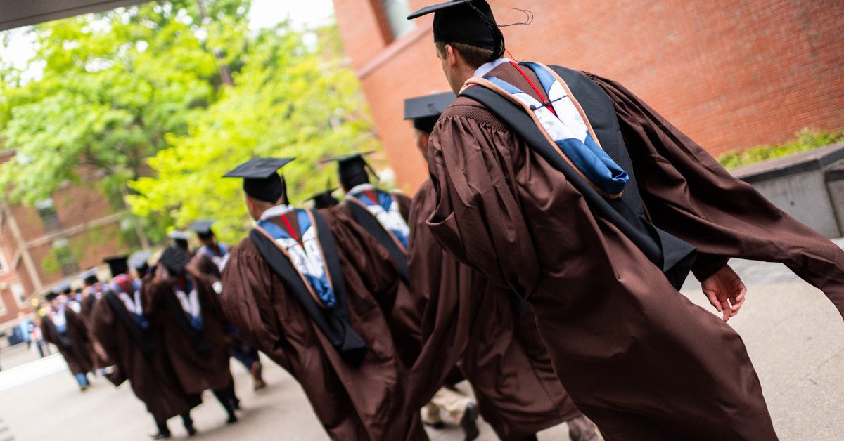 Brown_SPS's tweet photo. WATCH the IE Brown Executive MBA Award Ceremony Live at 2pm! #Brown2019 #ieBrown #EMBA #BrownExec
https://t.co/ng6MXp848C https://t.co/5e5xRlESTl