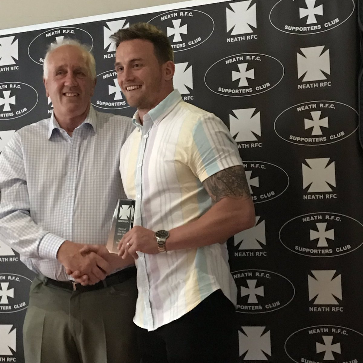 Some more photos from tonight’s <a href="/neathsupporters/">Neath SupportersClub</a> hall of fame and awards night so far 👌🏻🖤