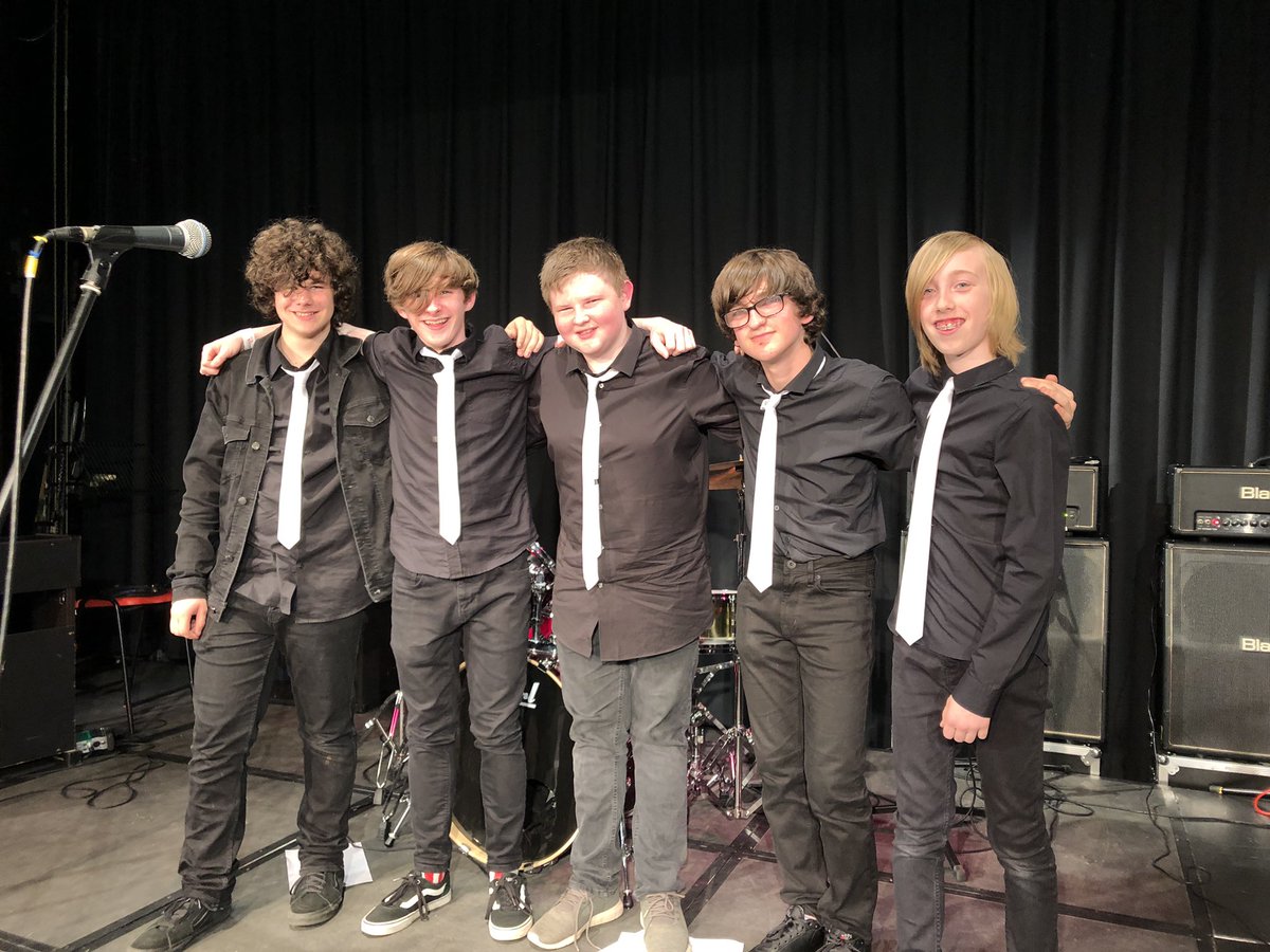 MossMo55's tweet photo. Fabulous evening @coretheatresol with @musicsolihull watching #theroadmen https://t.co/hcsu0DpxY9