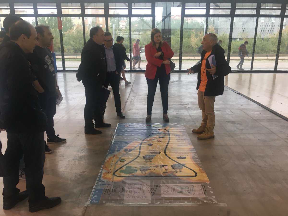 RobotEbre tweet media