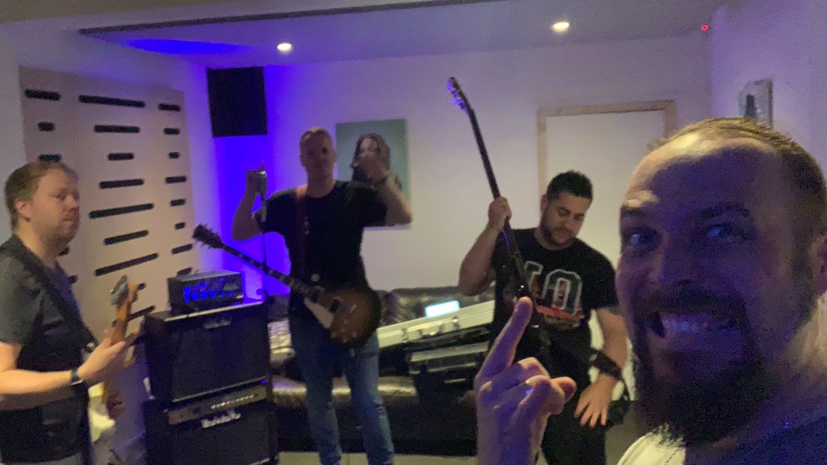 beforethesirens's tweet photo. Rehearsal time... https://t.co/2gWDCvarM5