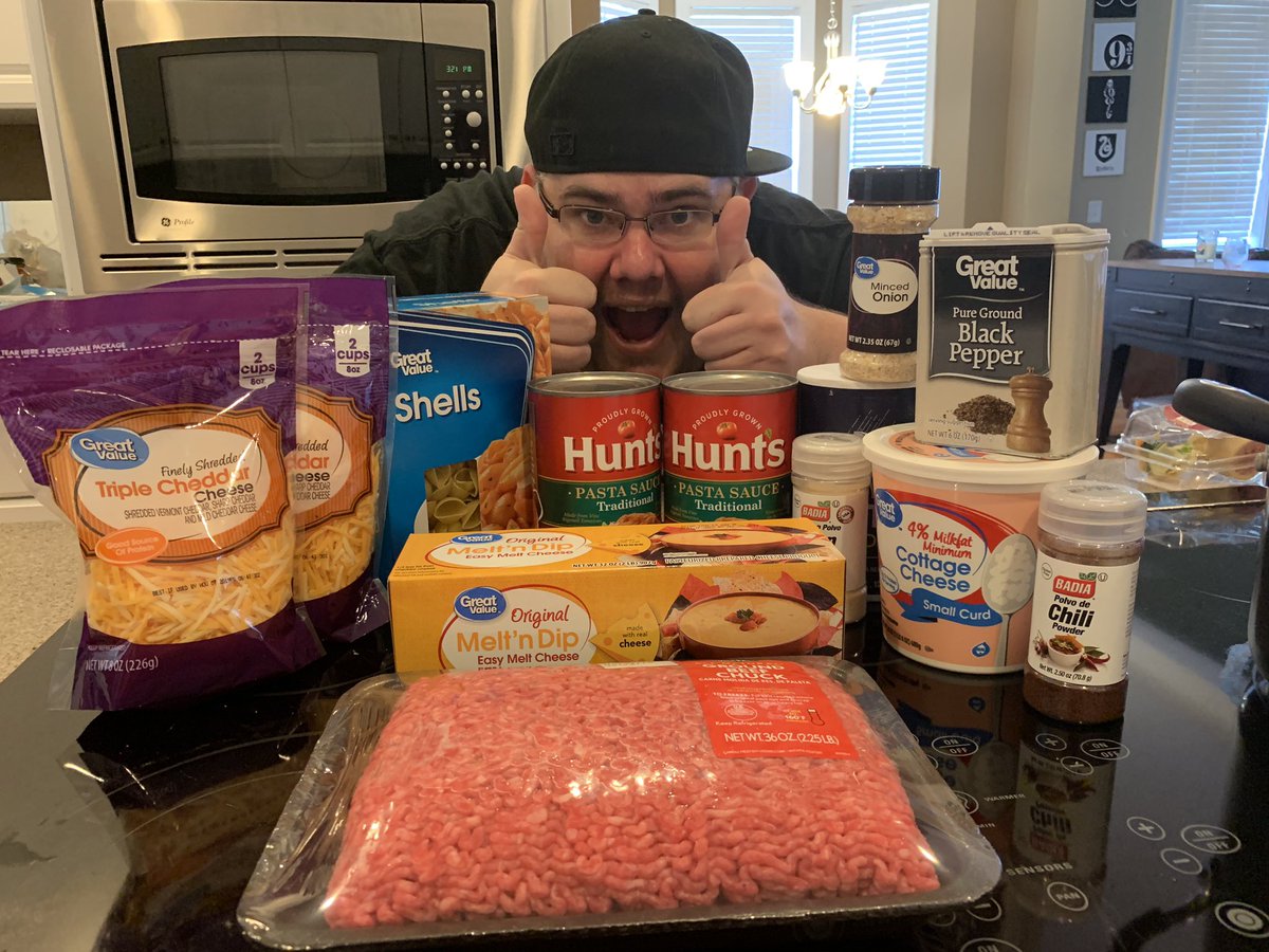 BridgetteWest's tweet photo. DO👏 NOT👏 MISS👏 TOMORROW’S👏 VLOG!!👏 we made Angry Grandpa’s Hamburger Pie OMFGGGG👏👏👏 https://t.co/GAeYMY7zZI