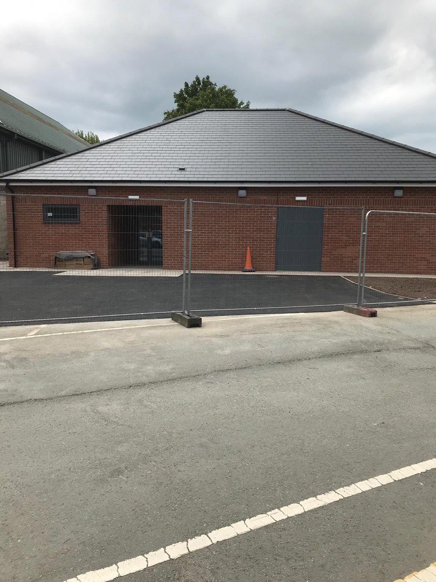 JonesRhyn's tweet photo. New hydrotherapy pool nearing completion for #Derwen College https://t.co/sWifwSkP9S