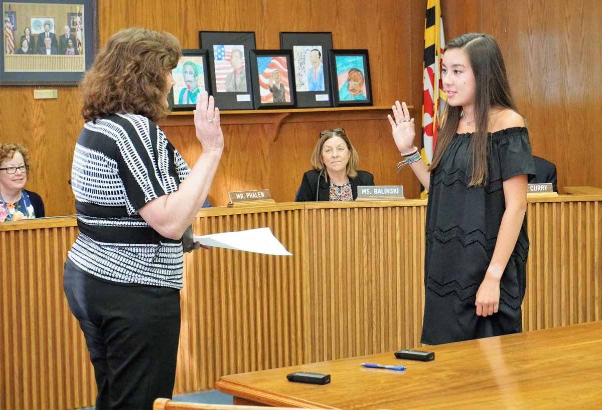 calvertnet's tweet image. Newly elected Student Member of the Board of Education Abigail Setzfand was sworn in by Clerk of the Circuit Court Kathy Smith at the Board meeting held on May 23, 2019. @CalvertSMOB