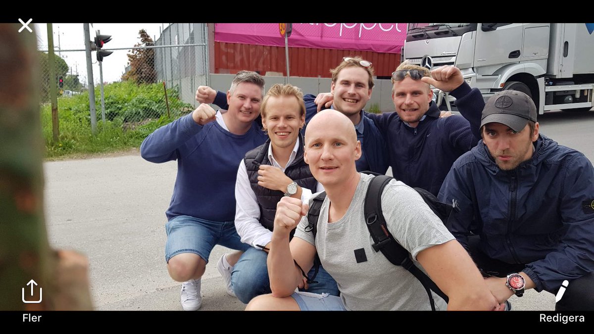 Låångt bort från stadens gråa hus vi glatt vår kosa styr! #Elitloppet19