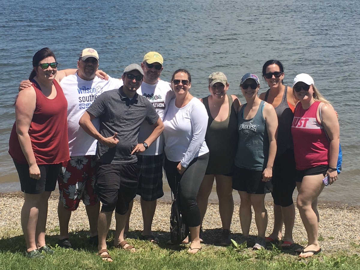 Miss_Strause's tweet photo. Perfect afternoon on the lake with this Southern Crew! Luft enjoyed his dip in the lake...😂 #WilsonSouthern https://t.co/gv2JhFQDTR