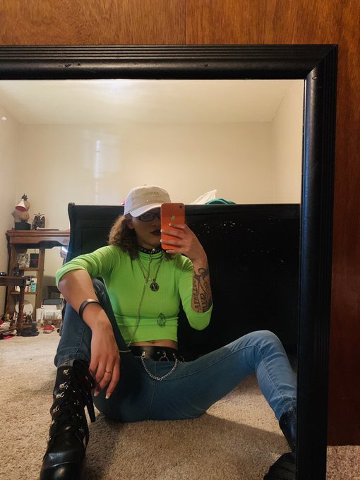 @Rico_nastyy imagine having a song that bang so hard I just wanna grab my sweater every time #KeyLimeOg<a class="tags" target="_blank" title="On Twitter" href="/?out=eyJ0eXAiOiJKV1QiLCJhbGciOiJIUzUxMiJ9.eyJpYXQiOjE3MjU0MzUxNjksImlzcyI6InR3cG9ybnN0YXJzLmNvbSIsIm5iZiI6MTcyNTQzNTE2OSwiZXhwIjoxNzU2OTcxMTY5LCJyZWRpcmVjdF91cmwiOiJodHRwczovL3R3aXR0ZXIuY29tL1JpY29fbmFzdHl5In0.elO68jf_Z459oq1VYNuGWI0-LbRty2aMzEb0gPEmYlXYkv0gAWO8djKc-Yl_JmGFndSIVn0_7J2zioXxXIWxqg">@Rico_nastyy</a><a href="/tag/keylimeog"class="tags"><span>#keylimeog</span></a>