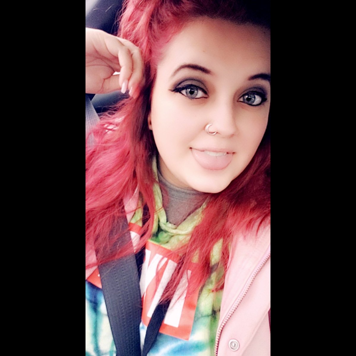 EmLayy008's tweet photo. Oh ya know, just living the dream #FridayThoughts #FridayFeeling https://t.co/8n8YFLLTo6