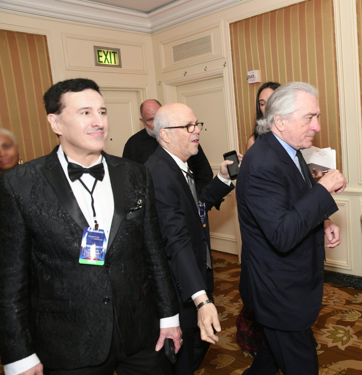 PerrisAlexander's tweet image. Robert De Niro with Platinum Award-Winning Music Producer, Perris Alexander- American Icon Awards.#robertdeniro #americanioconawards #perrisalexander #films